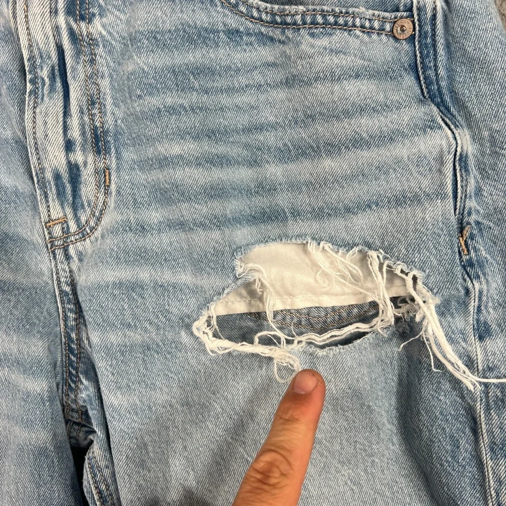 American Eagle Super High Rise Baggy Wide Leg Jeans Womens 8 Blue Distressed - Picture 10 of 16